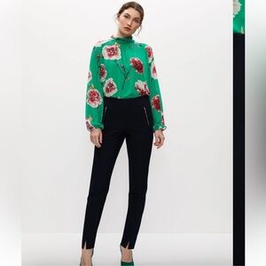 Melanie Lyne Amber Zip Detail Slim Leg Pants size 6.